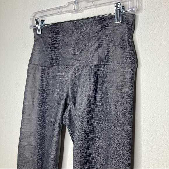 Onzie Hot Yoga High Rise Leggings 228 Snake Croc - Picture 8 of 8